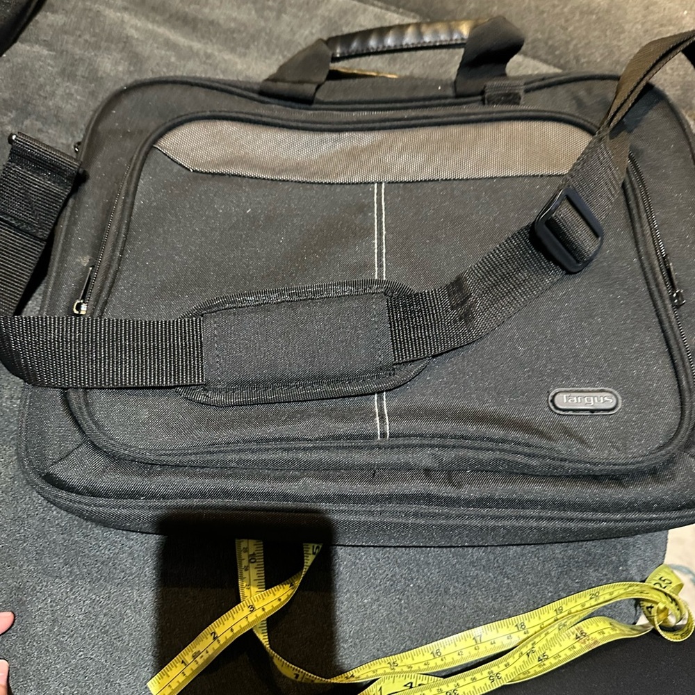 Travis Black Laptop Bag